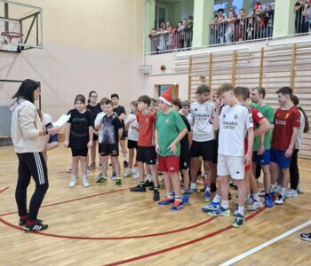 20a0d67b-9ddc-431d-bc35-ae22ac135997