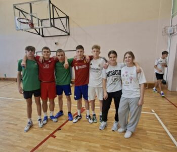 ae94f39a-fcef-43a3-a59d-112d10a1ad33